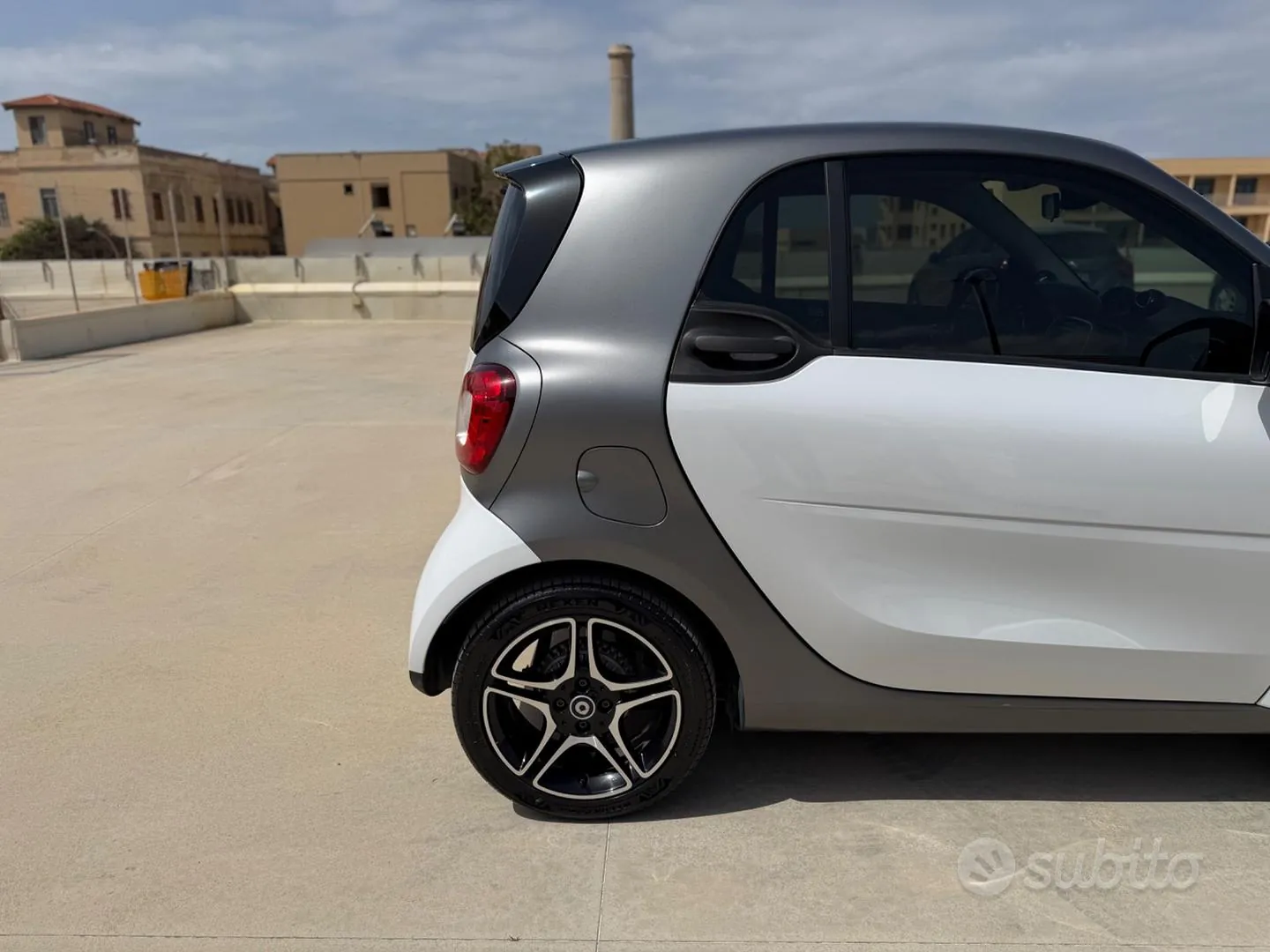 Smart Fortwo 2018 photo 4