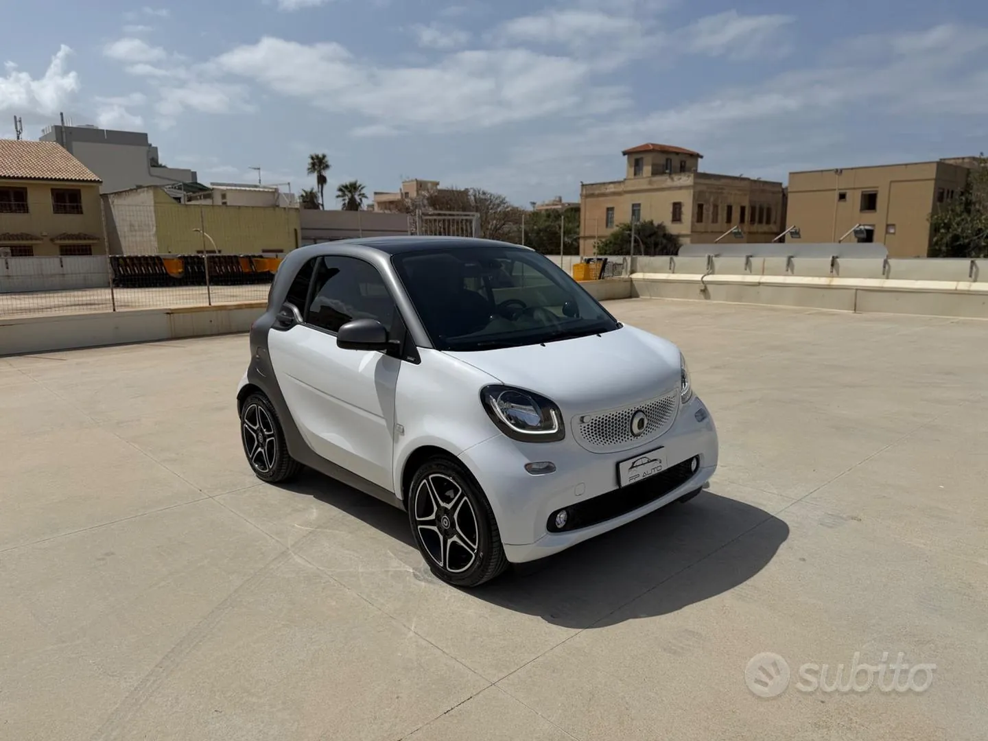 Smart Fortwo 2018 photo 3