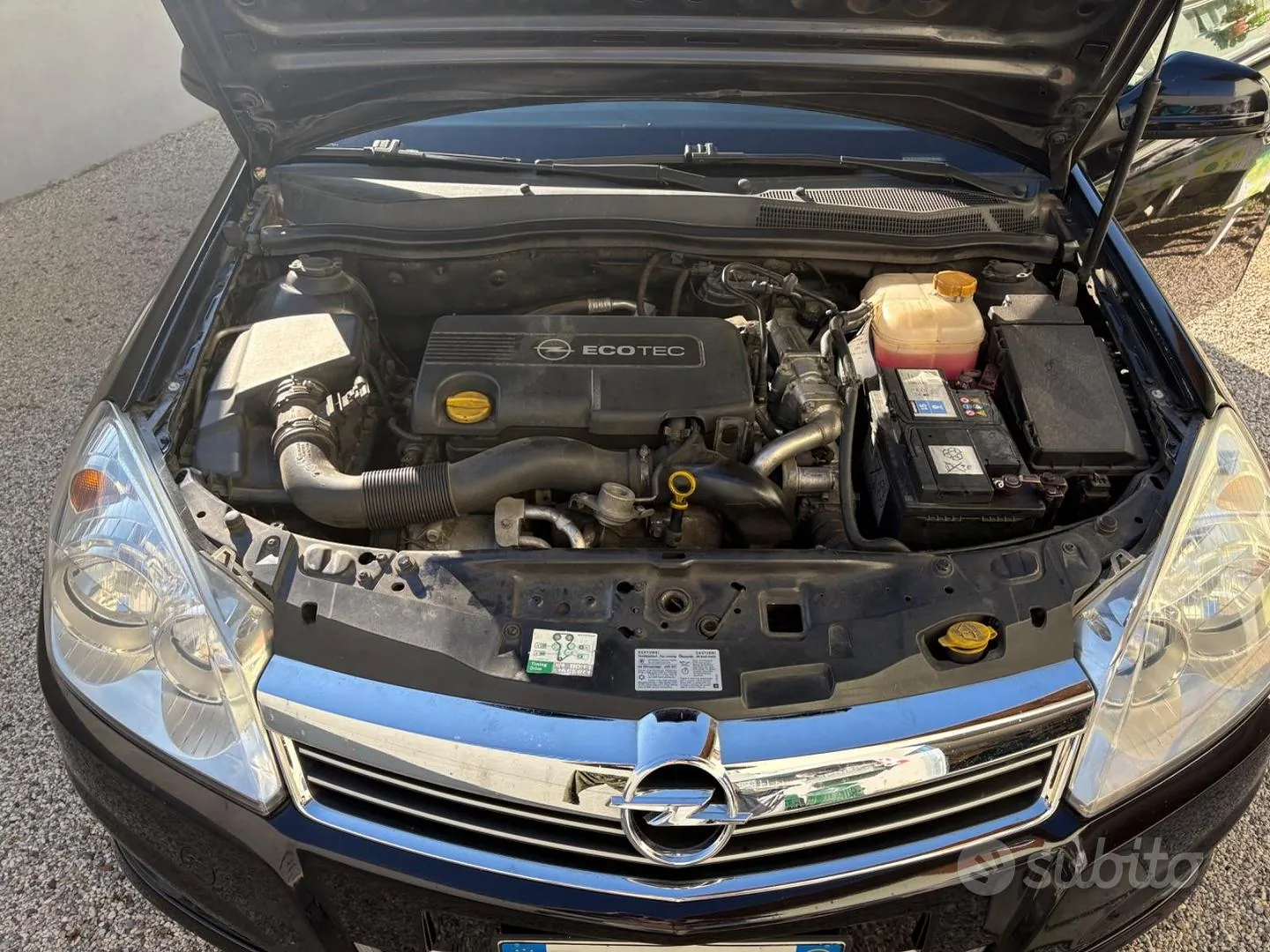 Opel Astra 2009 photo 4