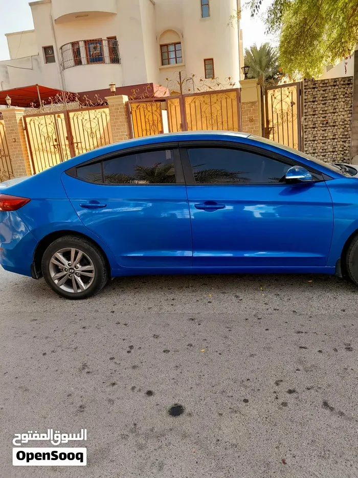Hyundai Elantra 2018 photo 3