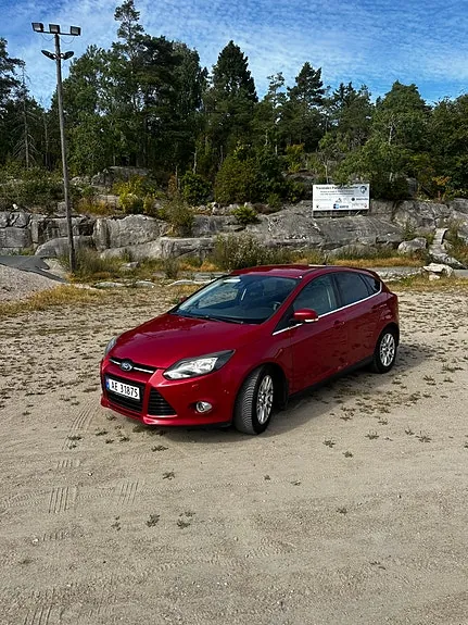 Ford Focus 2011 photo 2