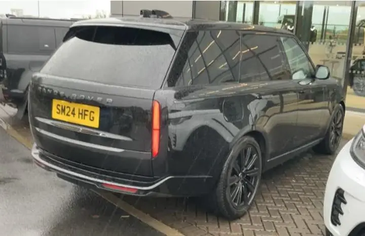 Land Rover Range Rover 2024 photo 4