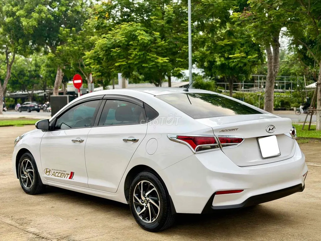 Hyundai Accent 2018 photo 4