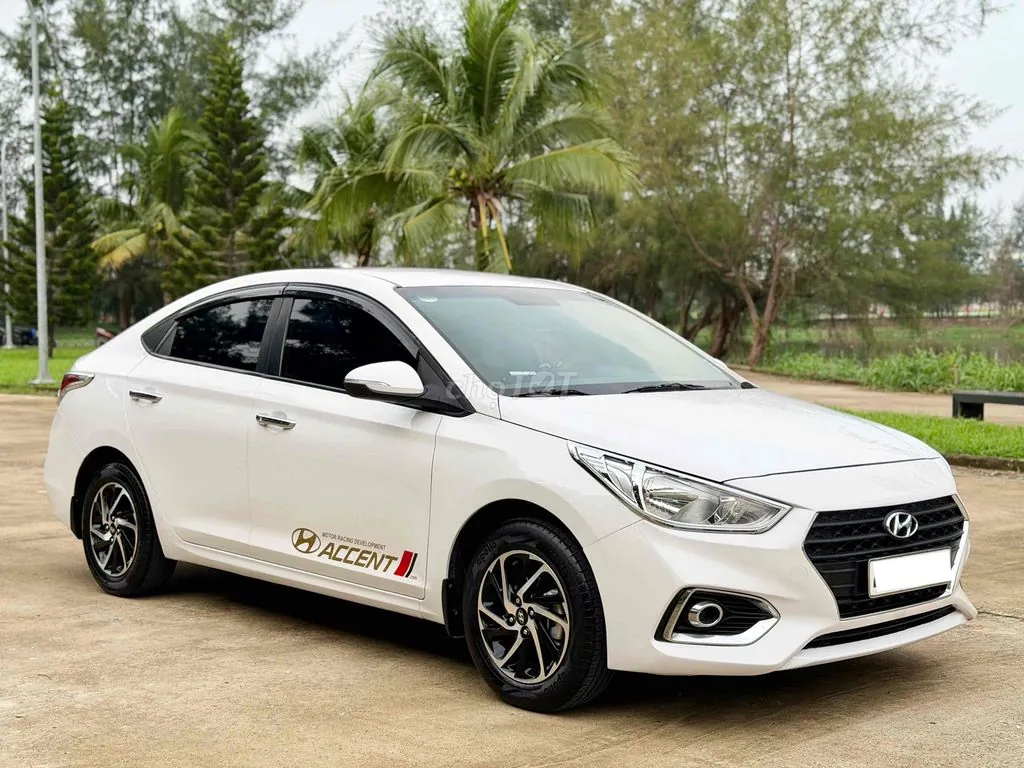 Hyundai Accent 2018 photo 2