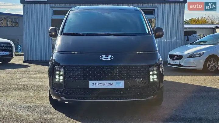 Hyundai Staria 2025 photo 5