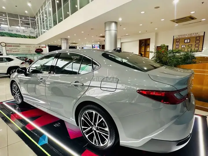 Toyota Camry 2026 photo 4