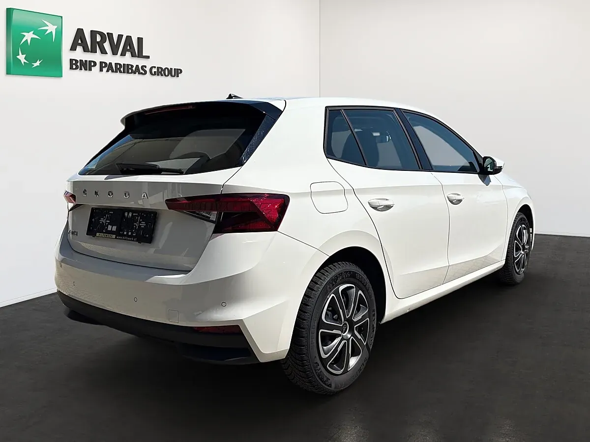 Skoda Fabia 2023 photo 3