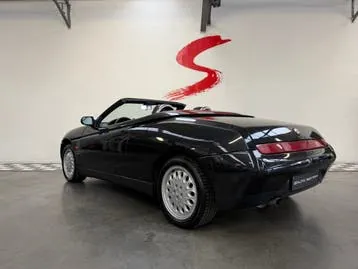 Alfa Romeo Spider 1995 photo 2