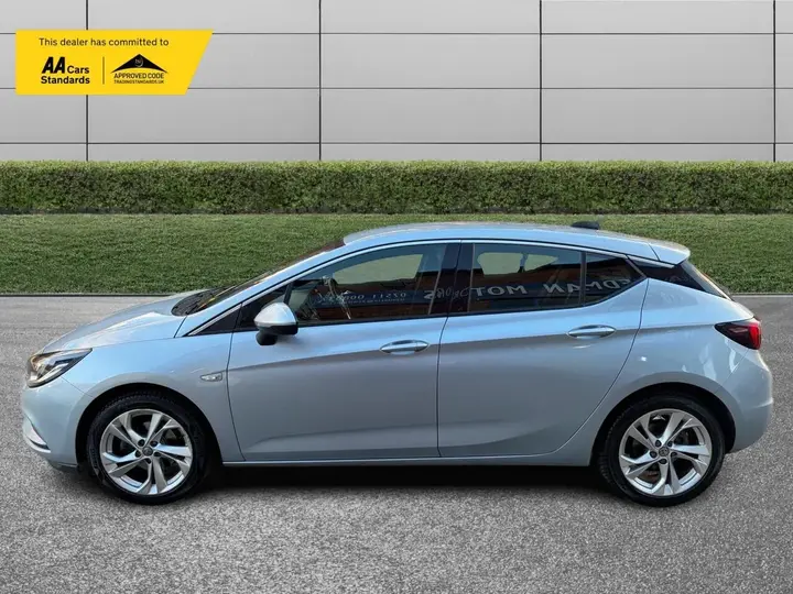 Vauxhall Astra 2017 photo 5