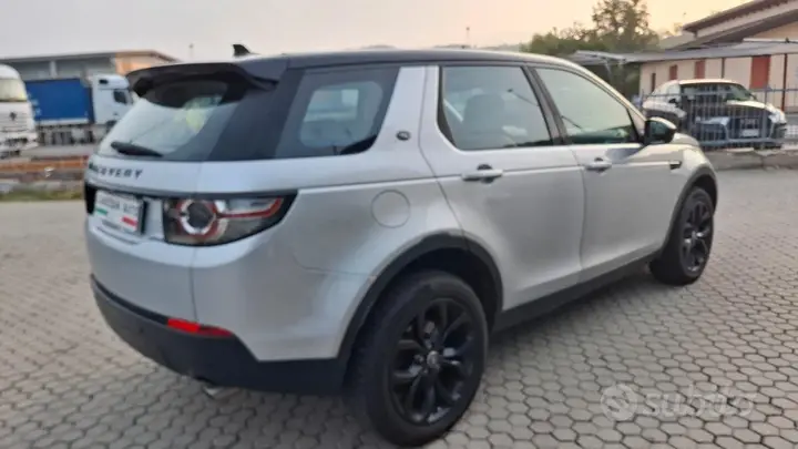 Land Rover Discovery Sport 2016 photo 3