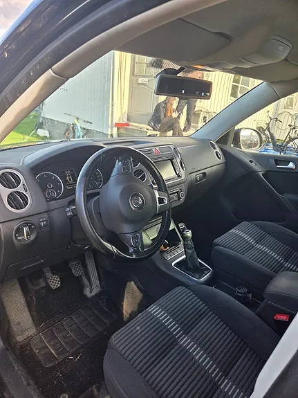 Volkswagen Tiguan 2011 photo 2