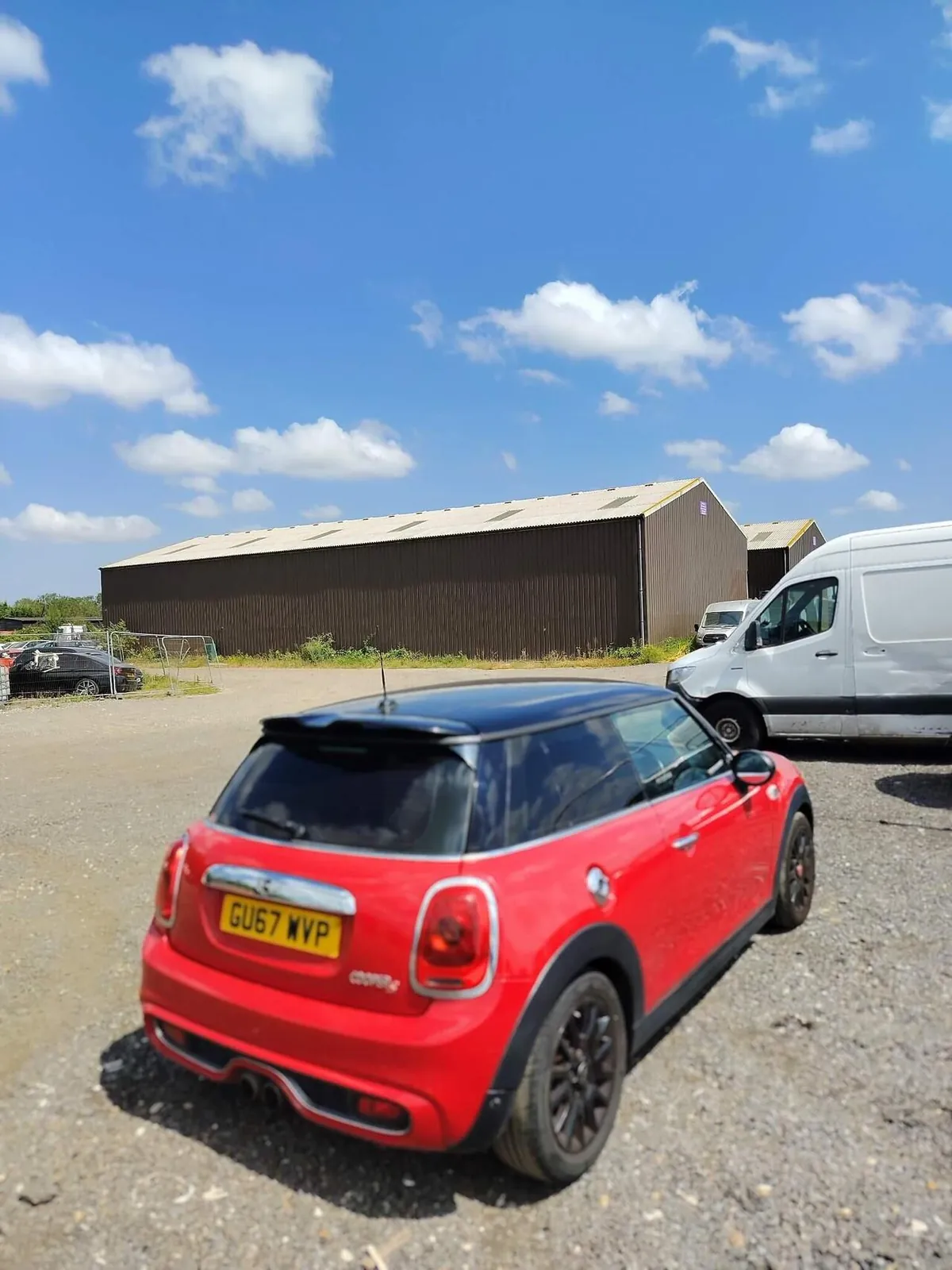 Mini Cooper S 2017 photo 2