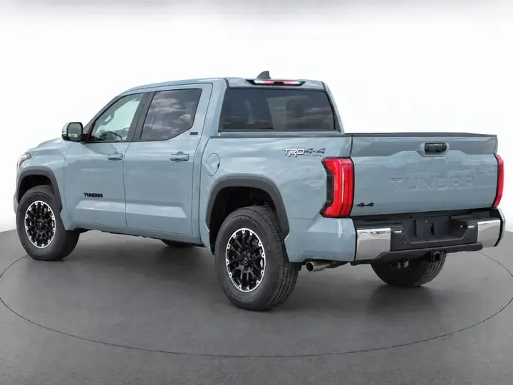 Toyota Tundra 2026 photo 3