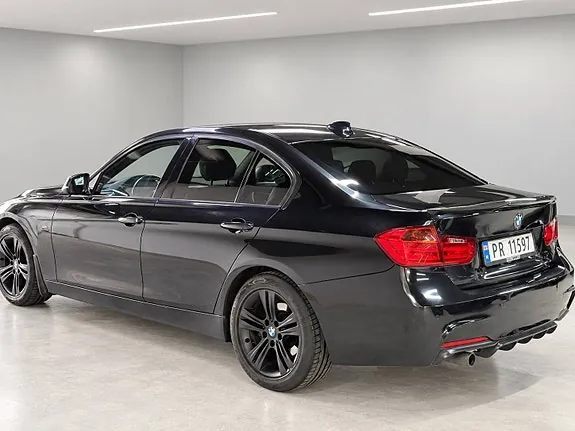 BMW 320D 2012 photo 4