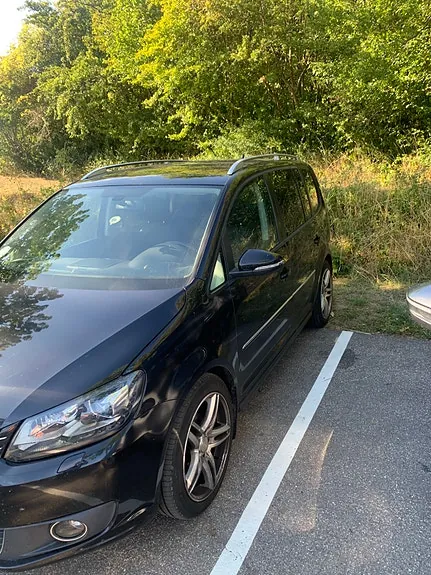 Volkswagen Touran 2014 photo 3