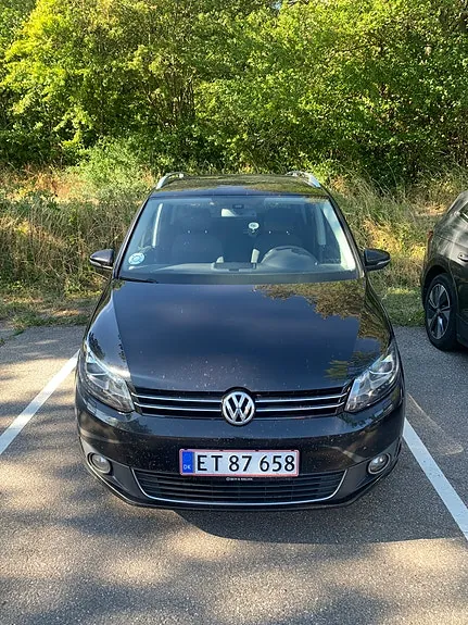 Volkswagen Touran 2014 photo 2