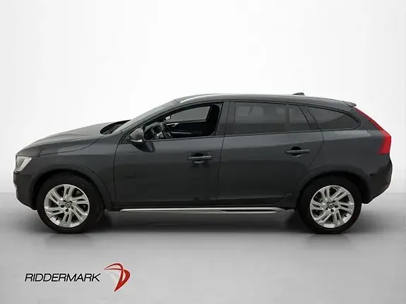 Volvo V60 Cross Country 2016 photo 5