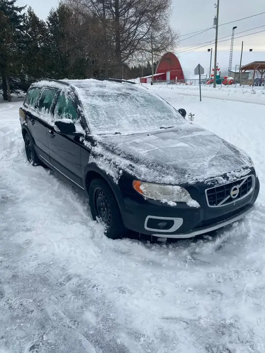 Volvo Xc70 2010 photo 2