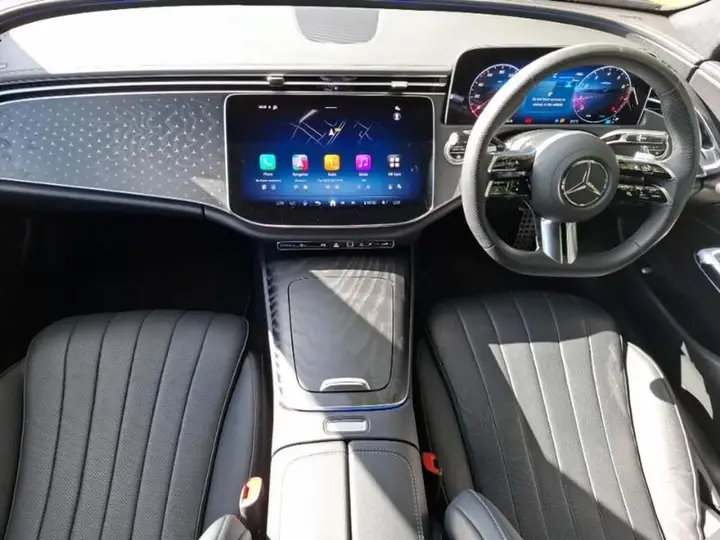 Mercedes-Benz E-Class 2025 photo 3
