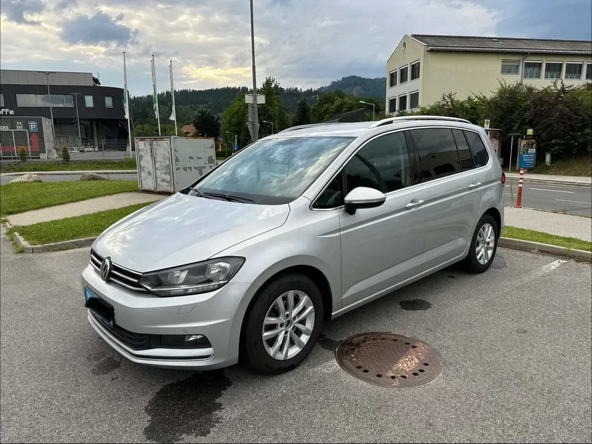 Volkswagen Touran 2019 photo 2