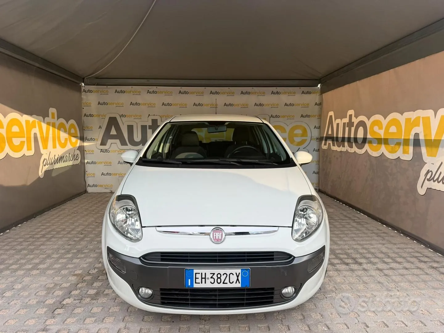 Fiat Punto Evo 2011 photo 2
