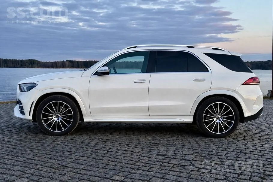 Mercedes-Benz Gle 300 2019 photo 2