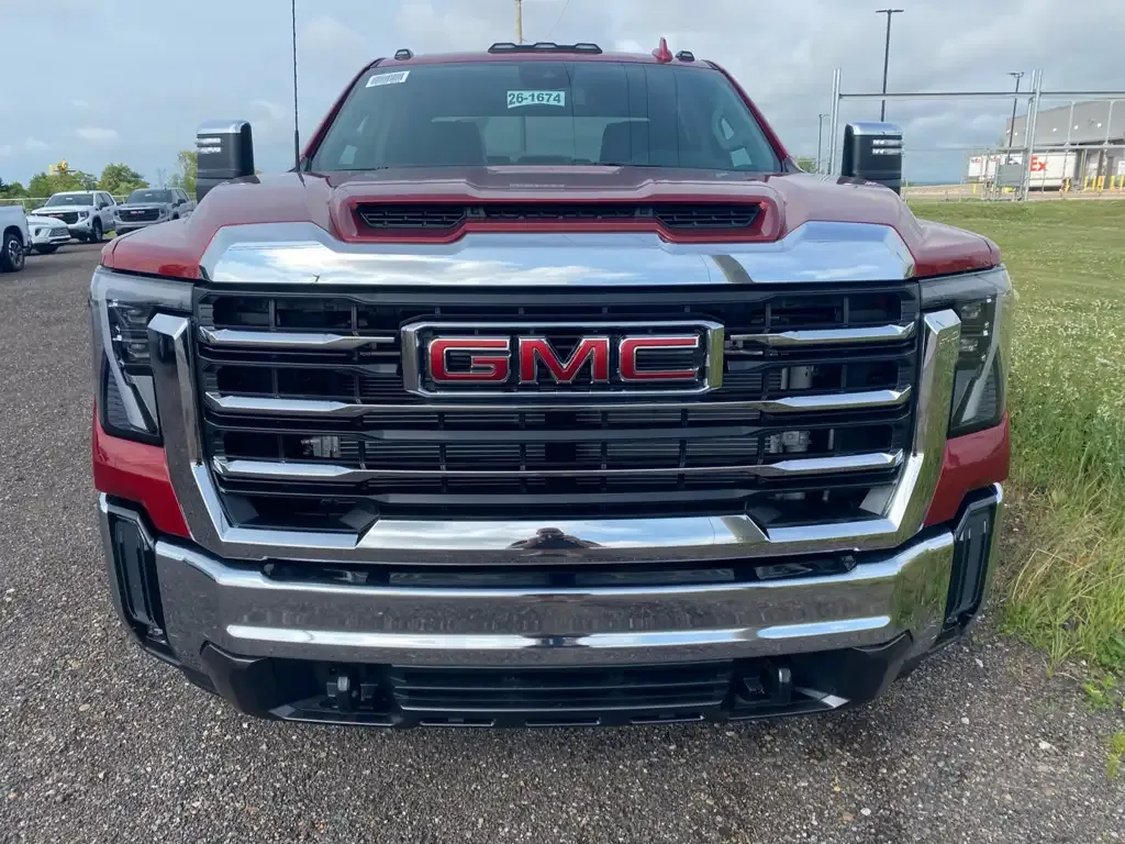 GMC Sierra 2500 2026 photo 2