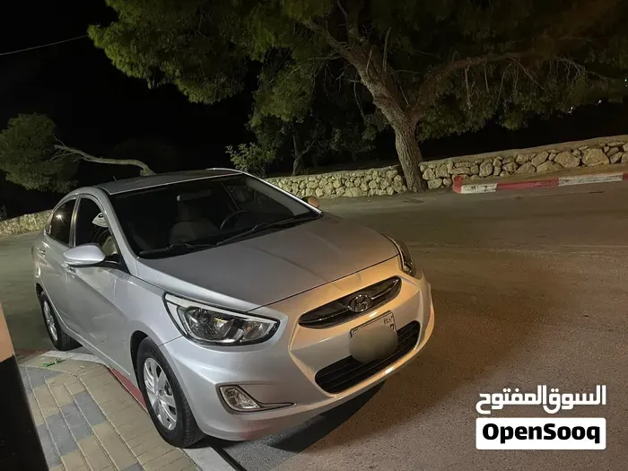 Hyundai Accent 2017 photo 4