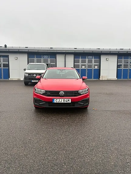 Volkswagen Passat 2021 photo 2