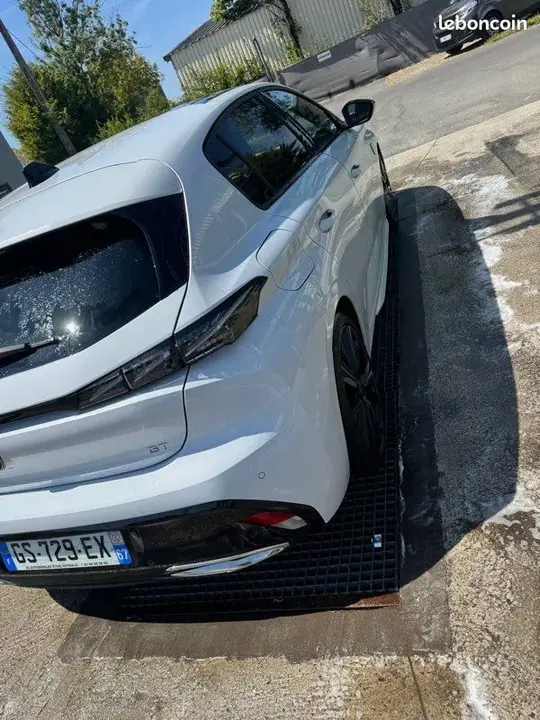 Peugeot 308 2023 photo 2