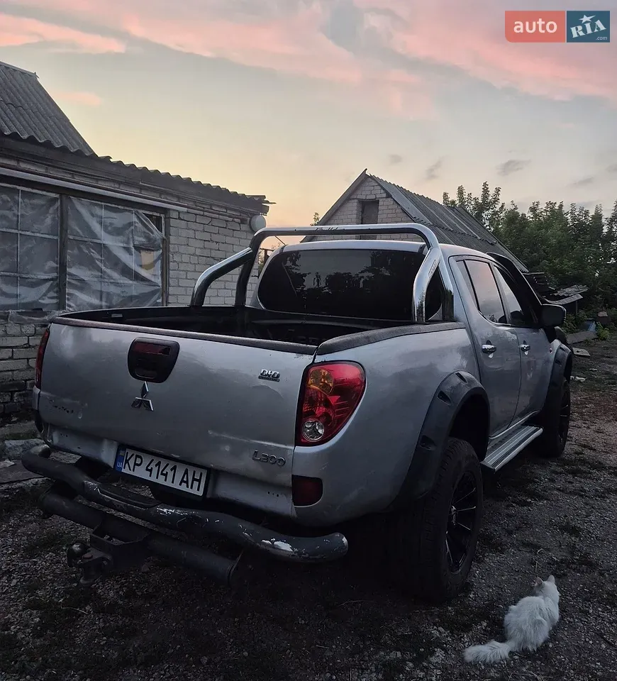 Mitsubishi L 200 2007 photo 3