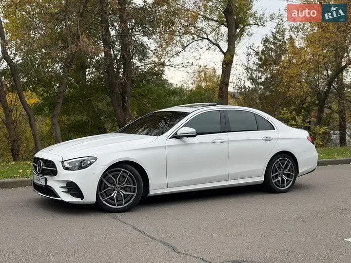 Mercedes-Benz E-Class 2020 photo 5