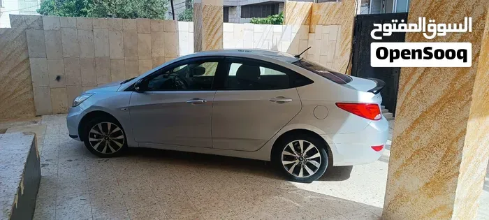 Hyundai Accent 2017 photo 4
