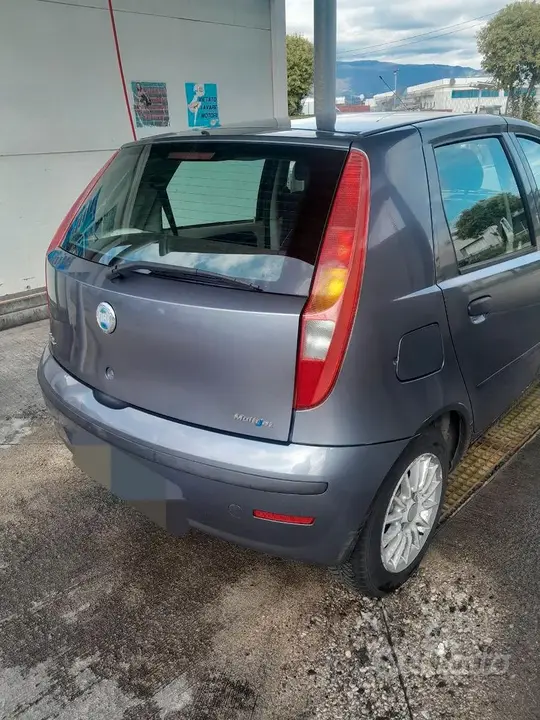 Fiat Punto 2004 photo 3