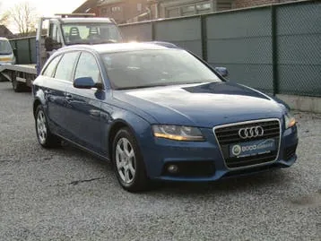 Audi A4 2011 photo 2