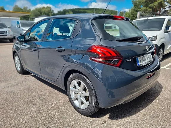 Peugeot 208 2016 photo 4