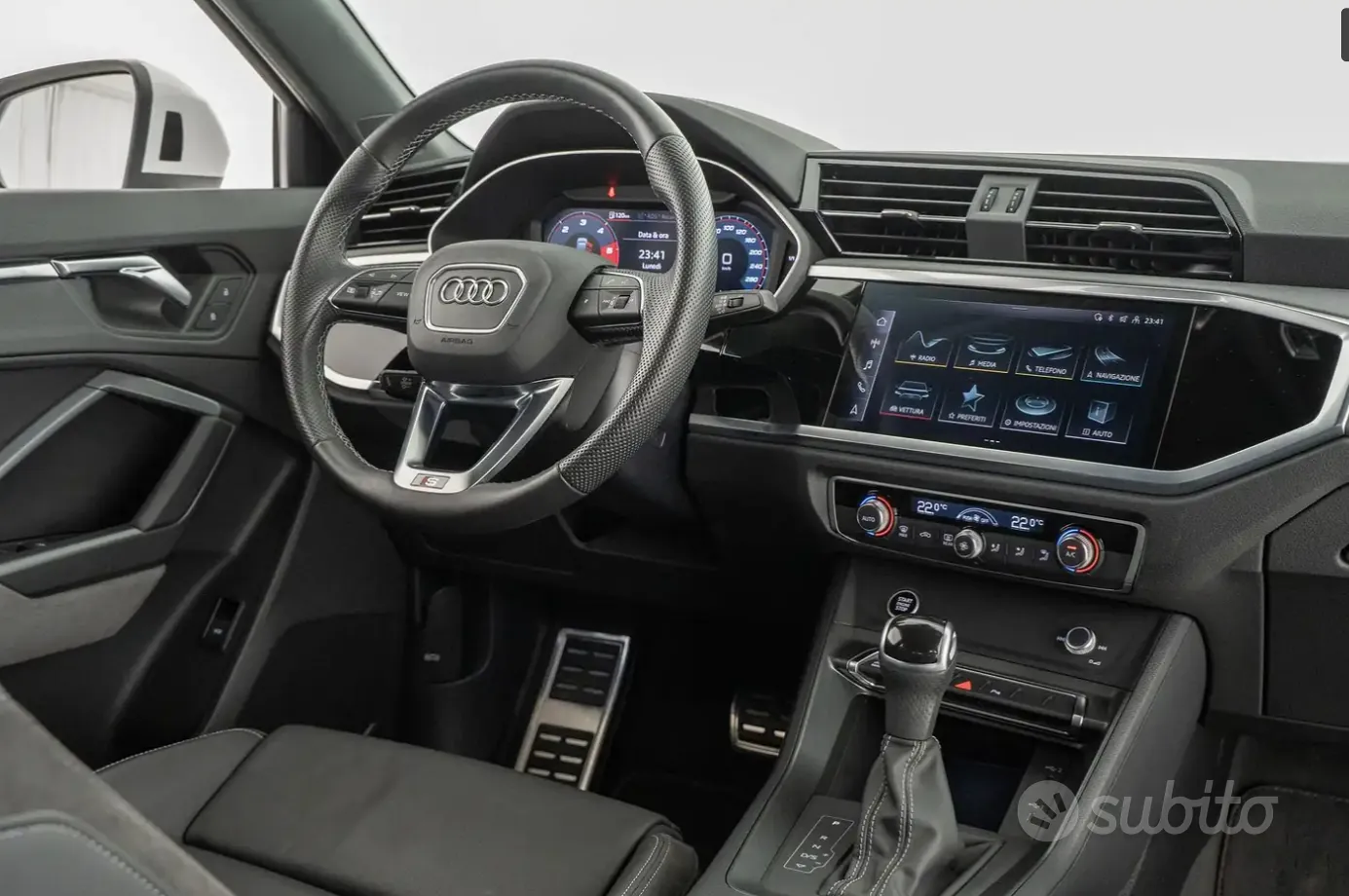 Audi Q3 2019 photo 4