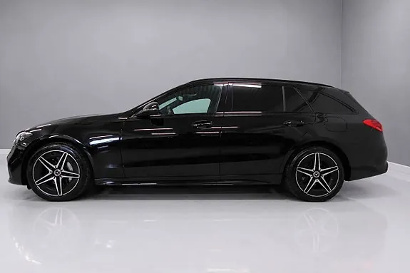 Mercedes-Benz C300 2024 photo 3