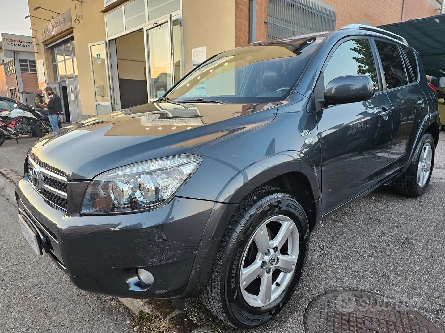 Toyota Rav4 2006 photo 2
