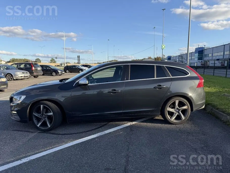 Volvo V60 2014 photo 2