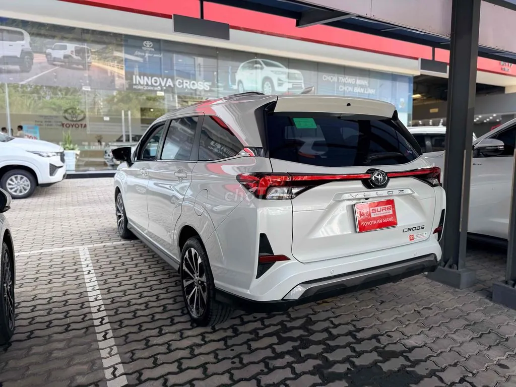 Toyota Veloz Cross 2025 photo 4