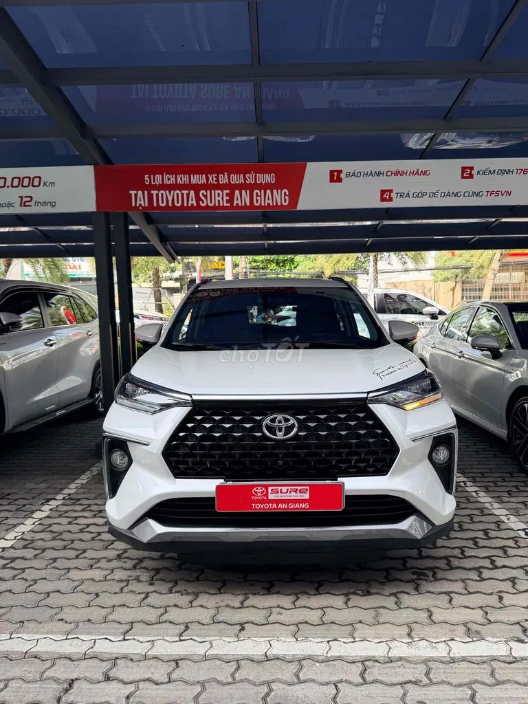 Toyota Veloz Cross