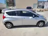 Nissan Note 2013 photo 3