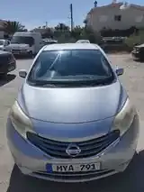 Nissan Note 2013 photo 2