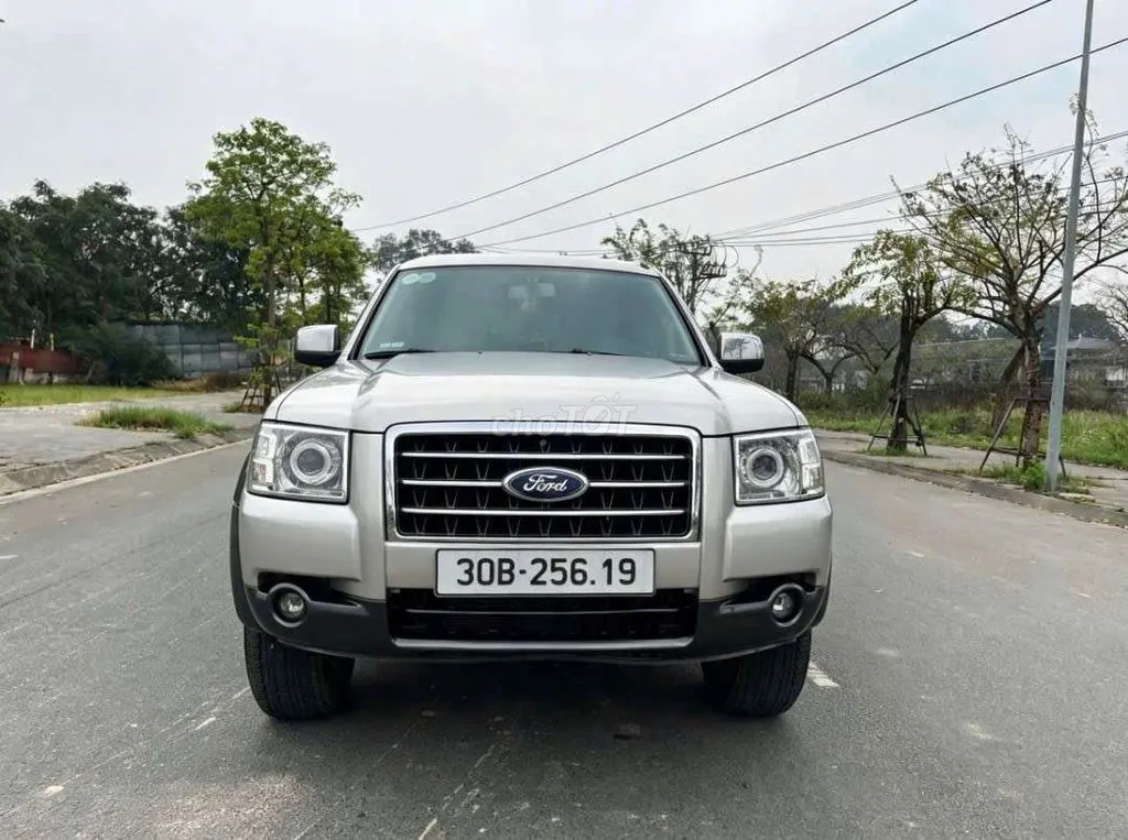 Ford Everest 2008 photo 3