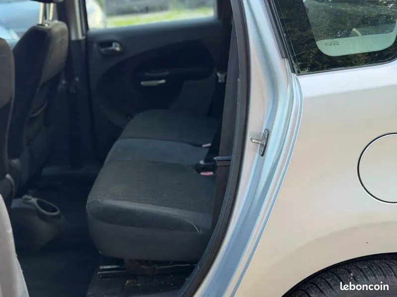 Citroen C3 Picasso 2011 photo 4