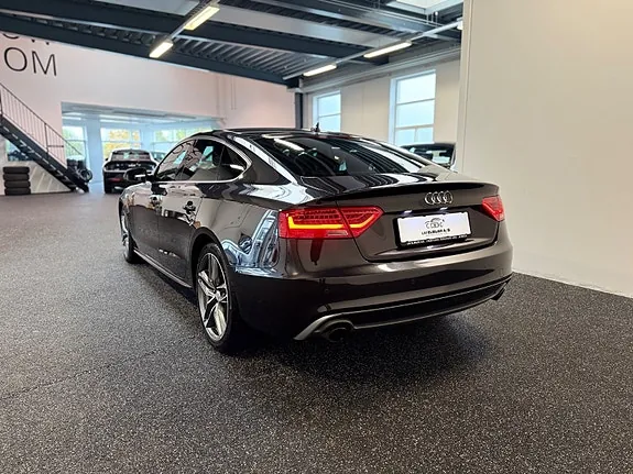 Audi A5 2016 photo 5