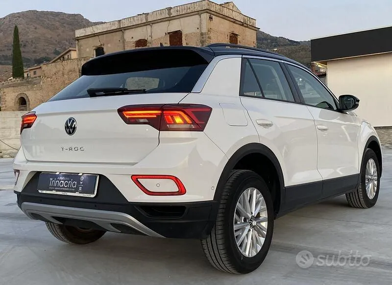 Volkswagen T-Roc 2023 photo 4