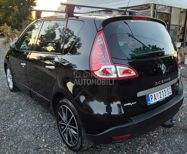 Renault Scenic 2012 photo 4