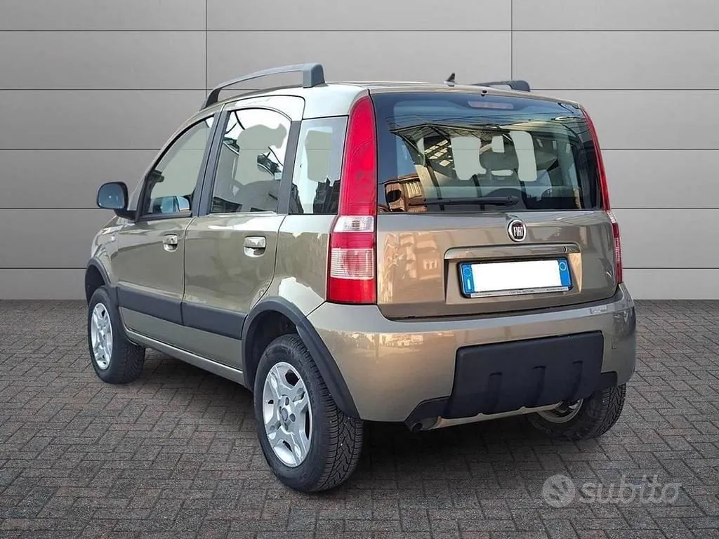 Fiat Panda 2010 photo 2